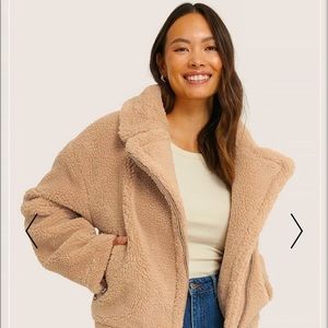 NA-KD Short Teddy Zipper Jacket